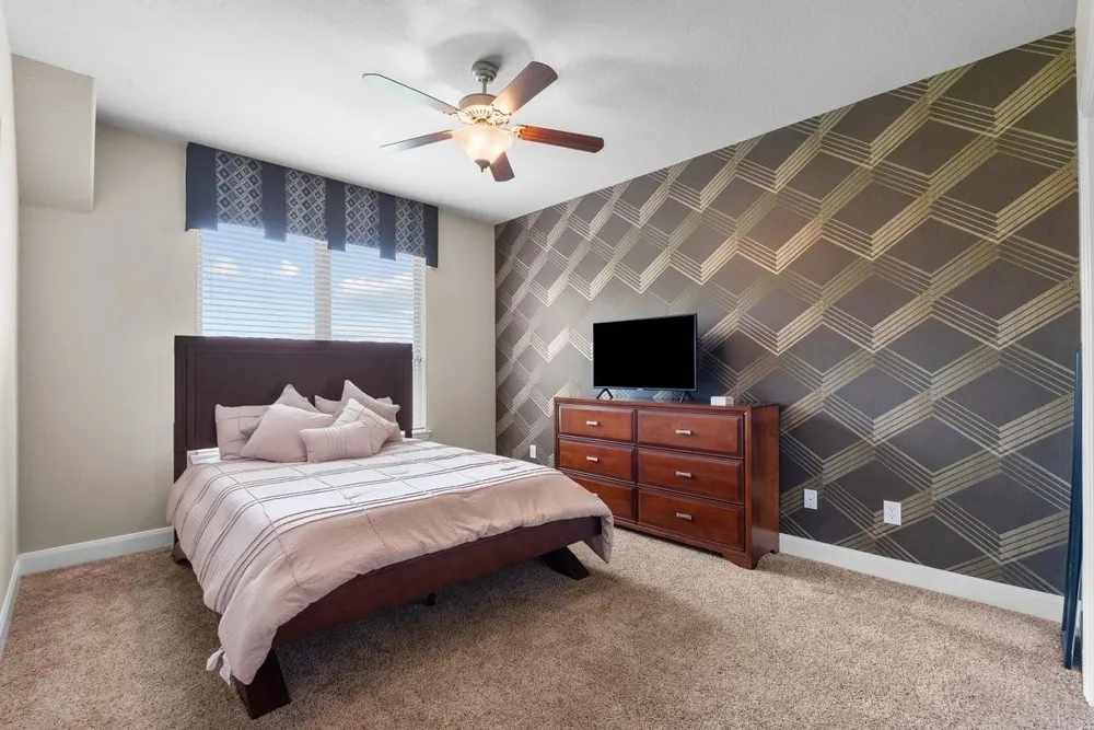 416 Via Regatta Drive Webster, TX 77598
