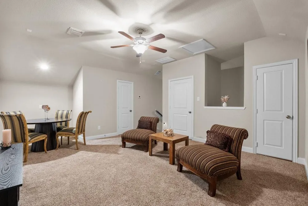 416 Via Regatta Drive Webster, TX 77598