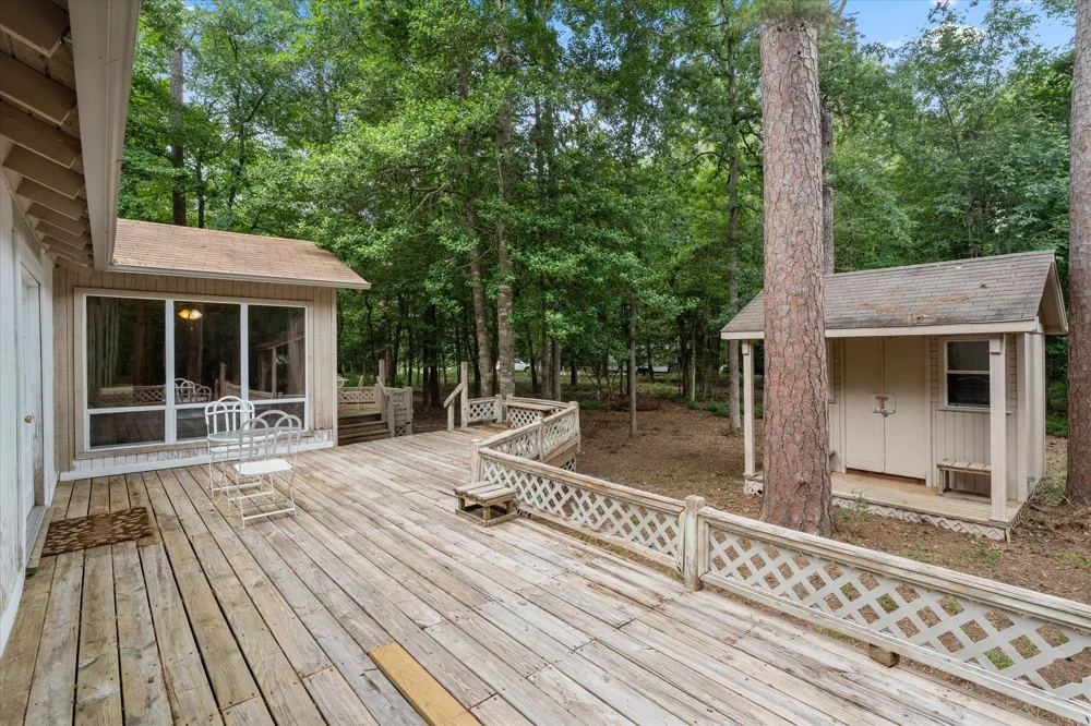 177 Woodfern Glen Holly Lake Ranch, TX 75765