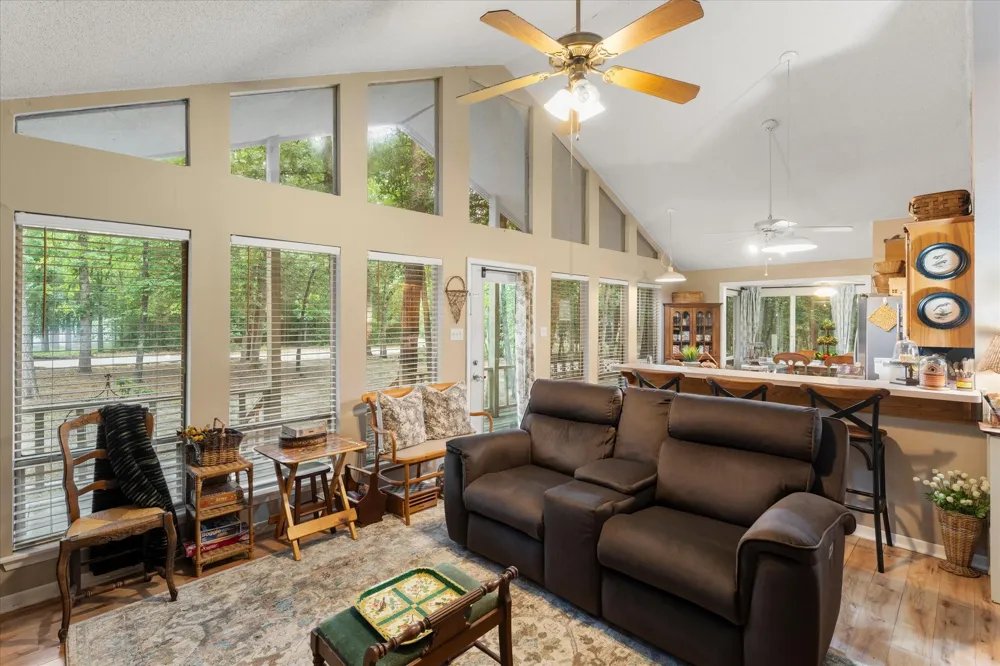 177 Woodfern Glen Holly Lake Ranch, TX 75765