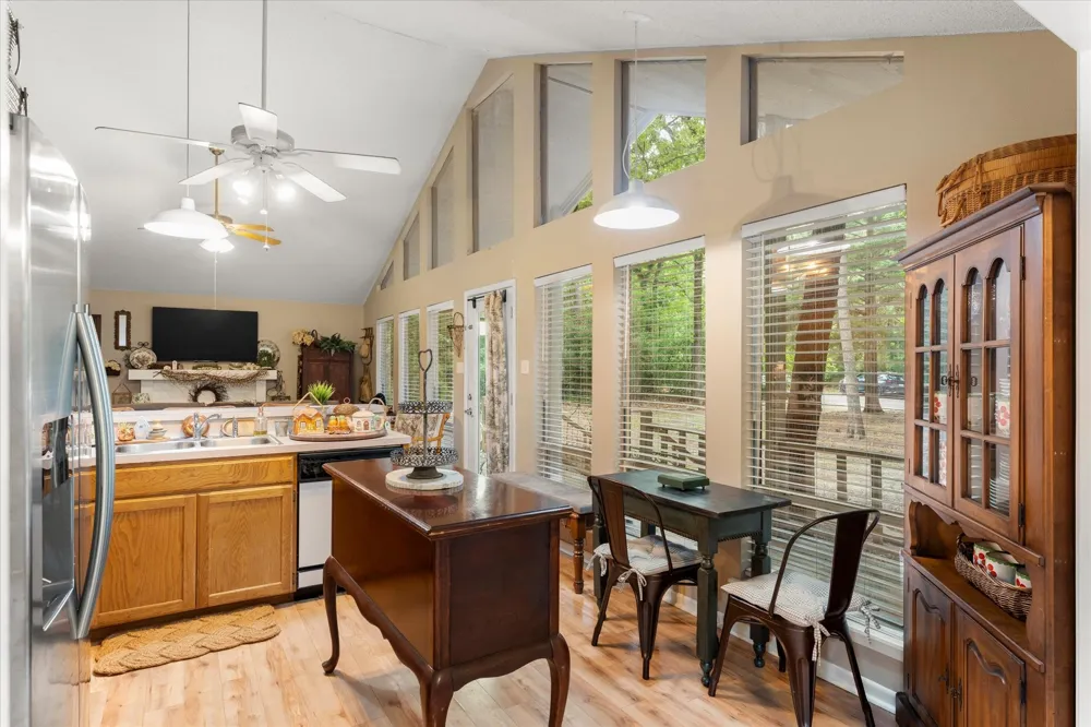 177 Woodfern Glen Holly Lake Ranch, TX 75765