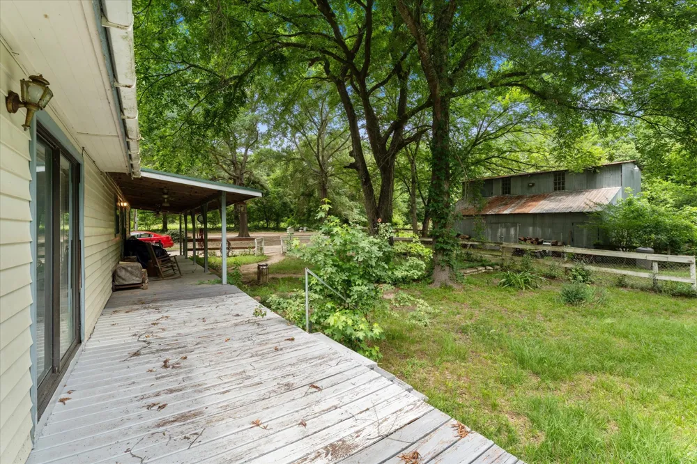 18459 Fm 16 E Winona, TX 75792