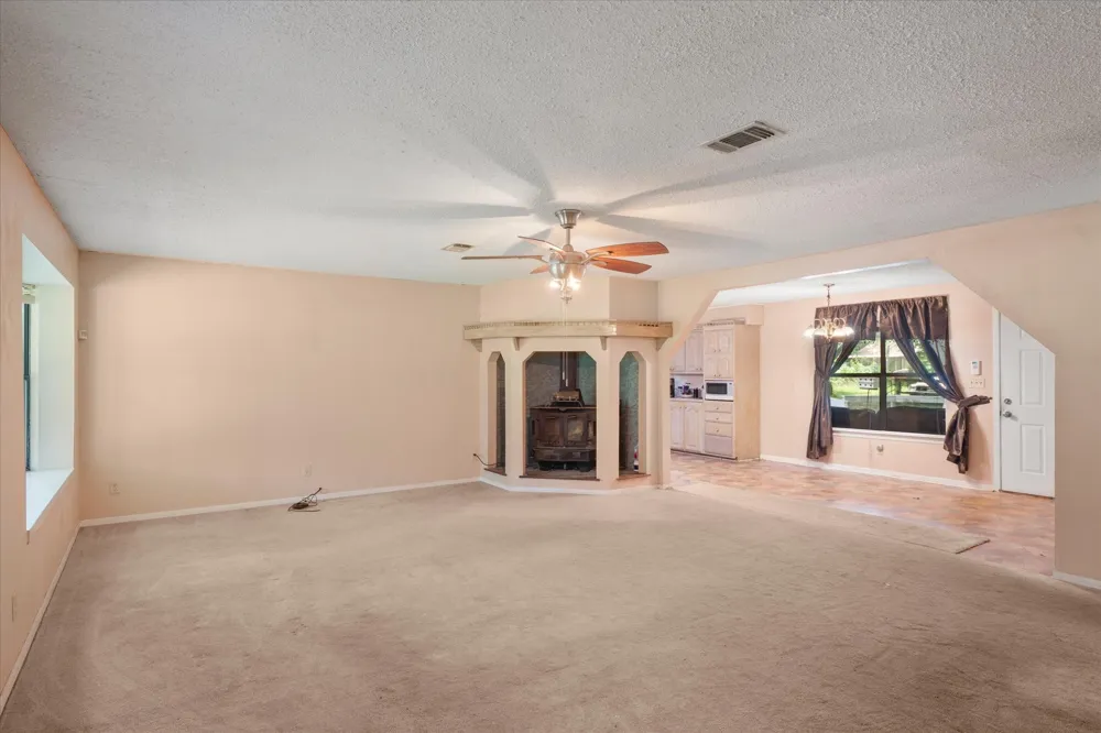 18459 Fm 16 E Winona, TX 75792