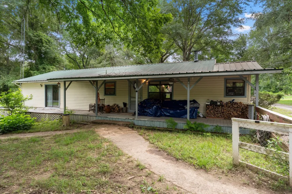 18459 Fm 16 E Winona, TX 75792