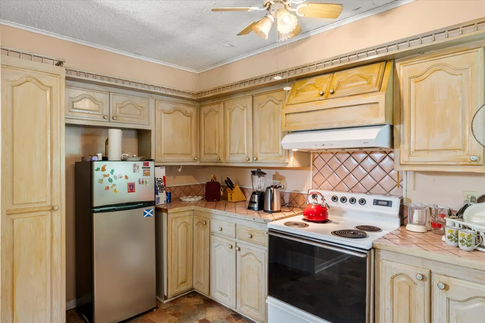 18459 Fm 16 E Winona, TX 75792
