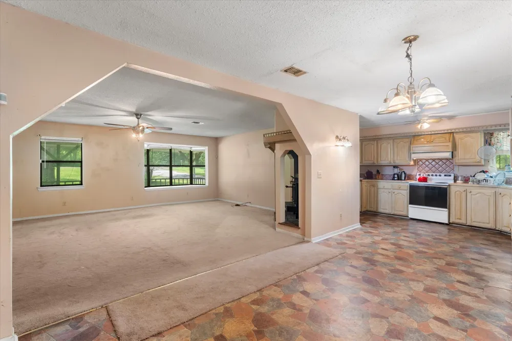 18459 Fm 16 E Winona, TX 75792