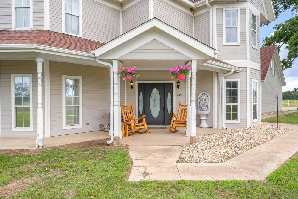 2364 VZ County Road 2128 Wills Point, TX 75169