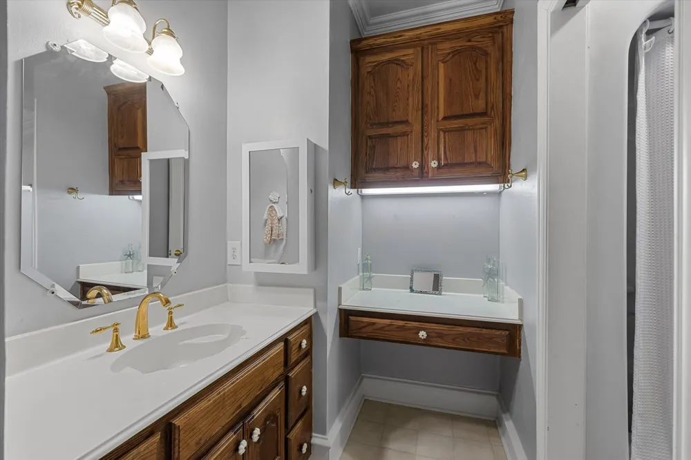 2364 VZ County Road 2128 Wills Point, TX 75169