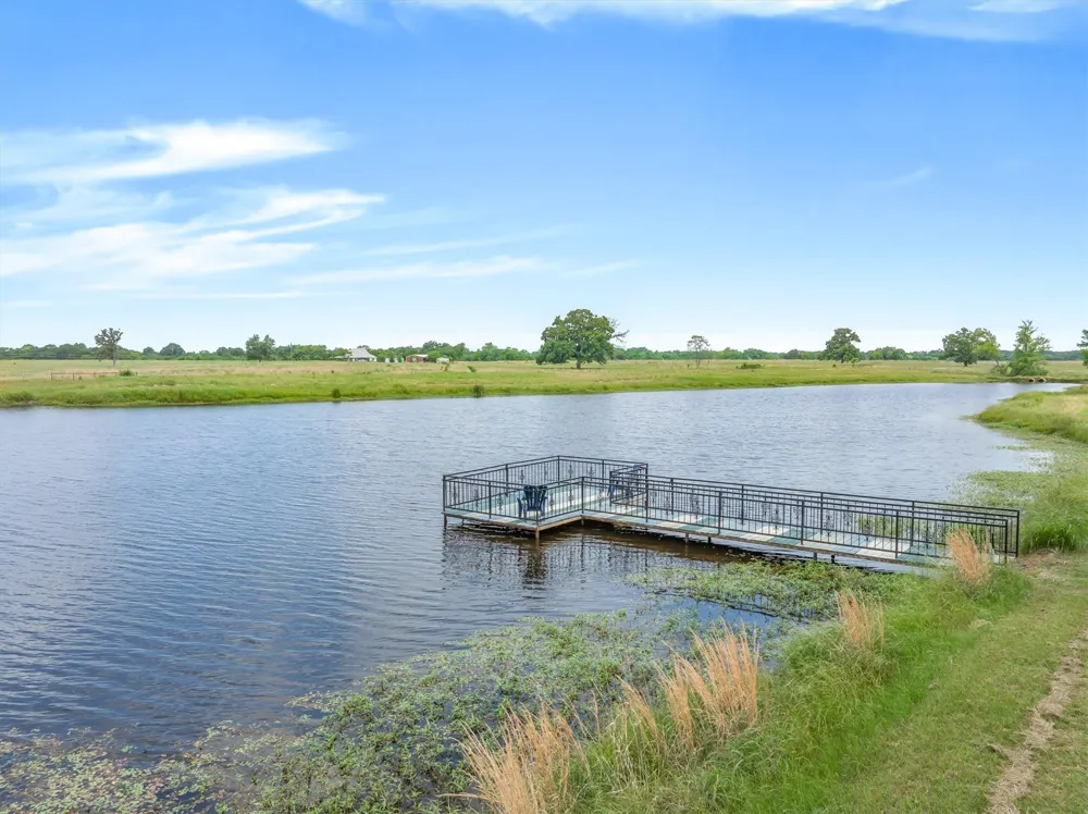 2364 VZ County Road 2128 Wills Point, TX 75169