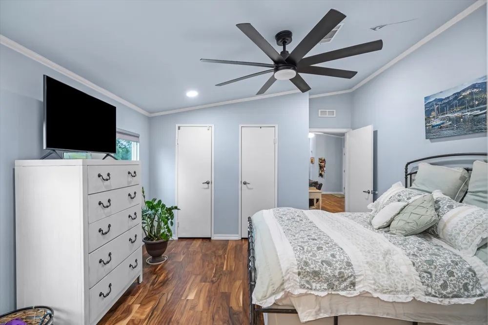 2364 VZ County Road 2128 Wills Point, TX 75169