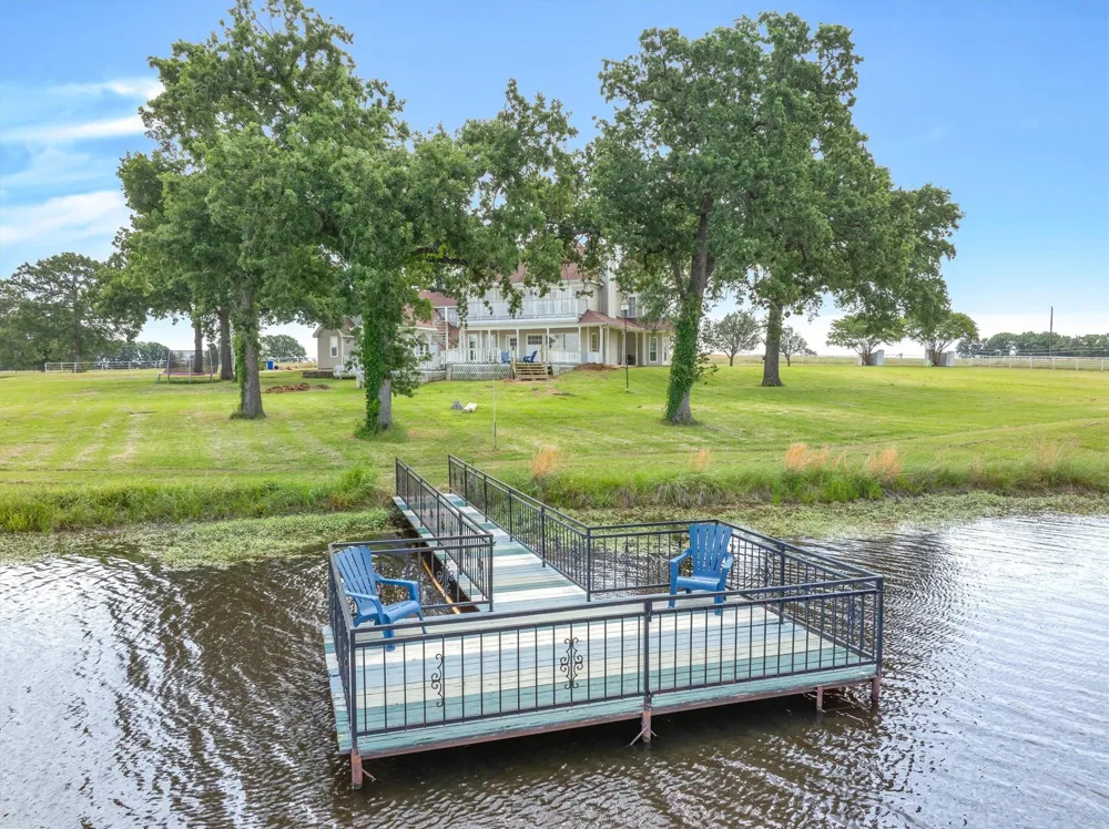 2364 VZ County Road 2128 Wills Point, TX 75169