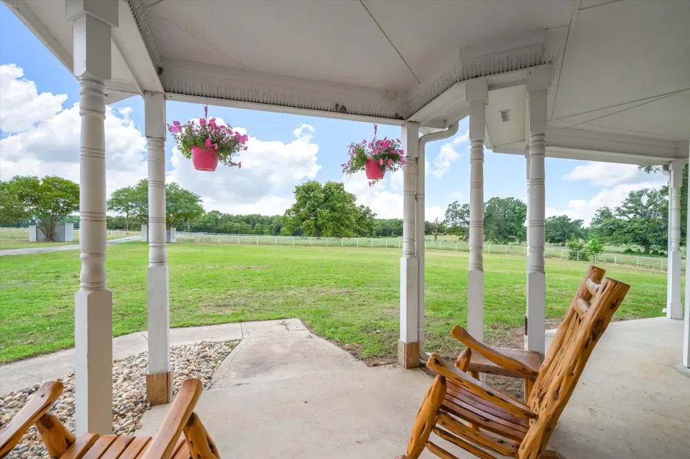 2364 VZ County Road 2128 Wills Point, TX 75169