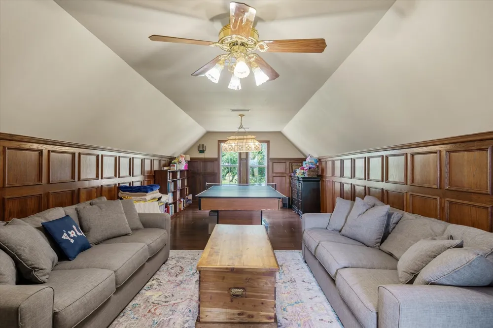 2364 VZ County Road 2128 Wills Point, TX 75169