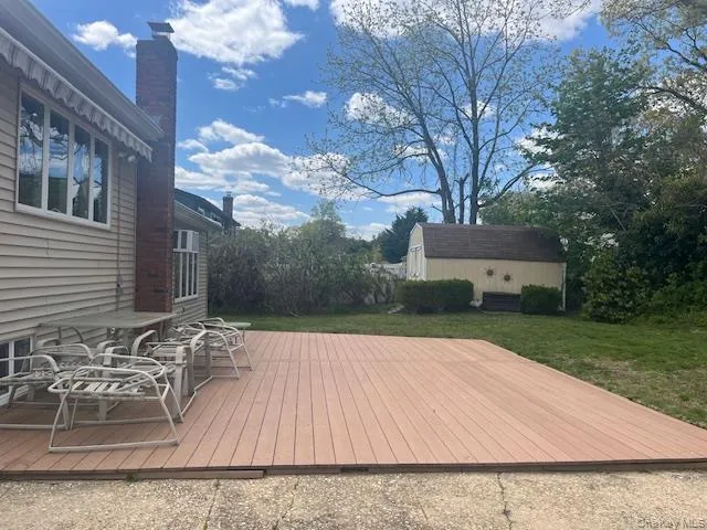 385 Garden Street West Islip, NY 11795