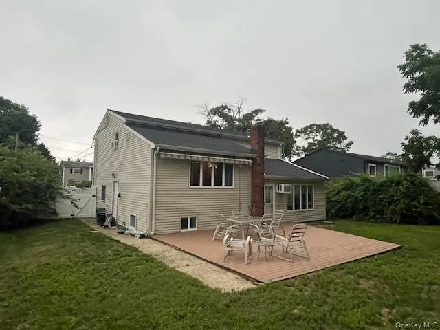 385 Garden Street West Islip, NY 11795