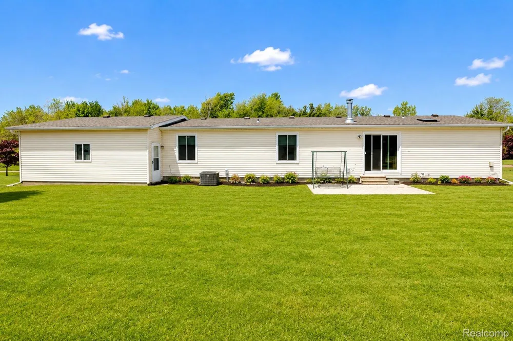 2354 Brent Street #203 Buel Township, MI 48422
