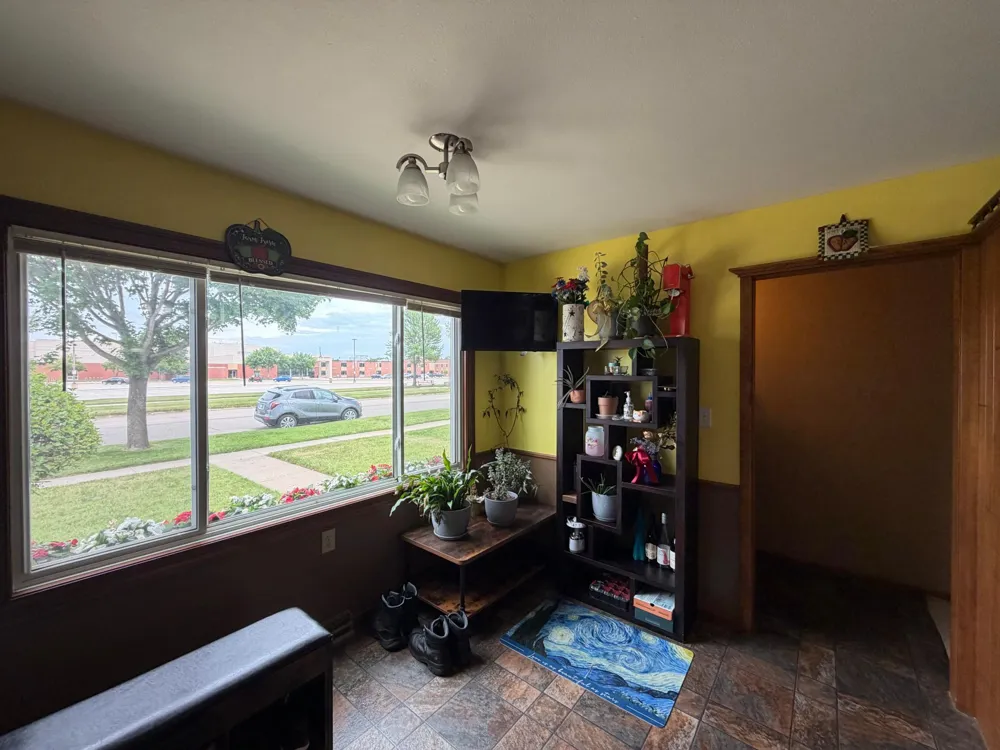 425 W Dodge Street Luverne, MN 56156