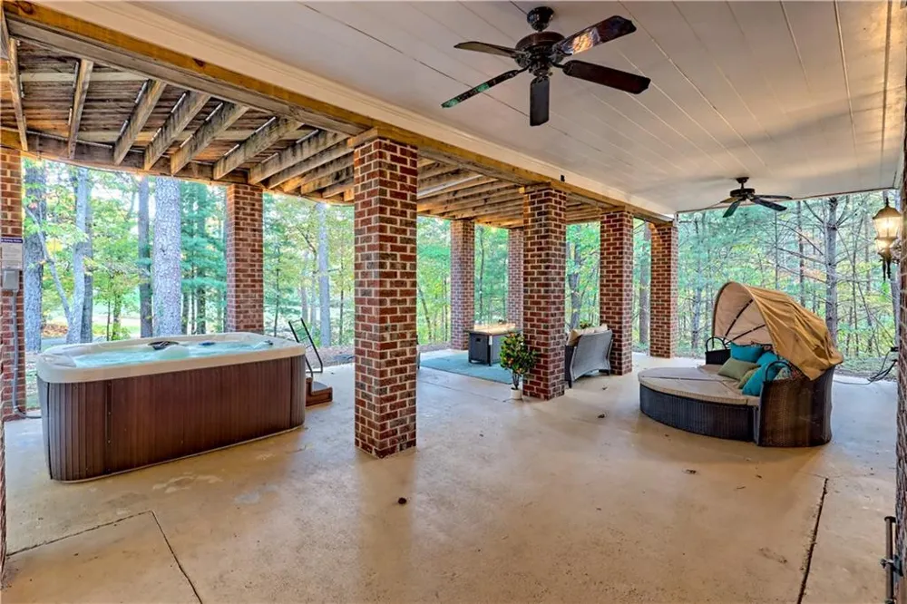 280 Wilfar Strasse Helen, GA 30545