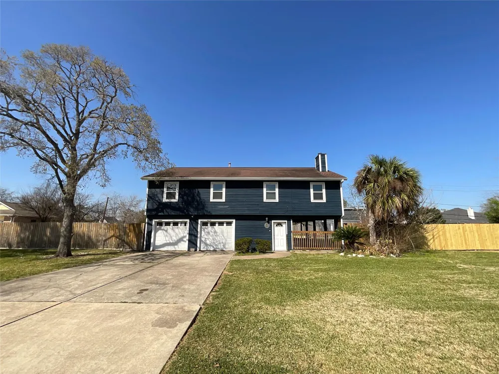 502 Oakdale Street Shoreacres, TX 77571
