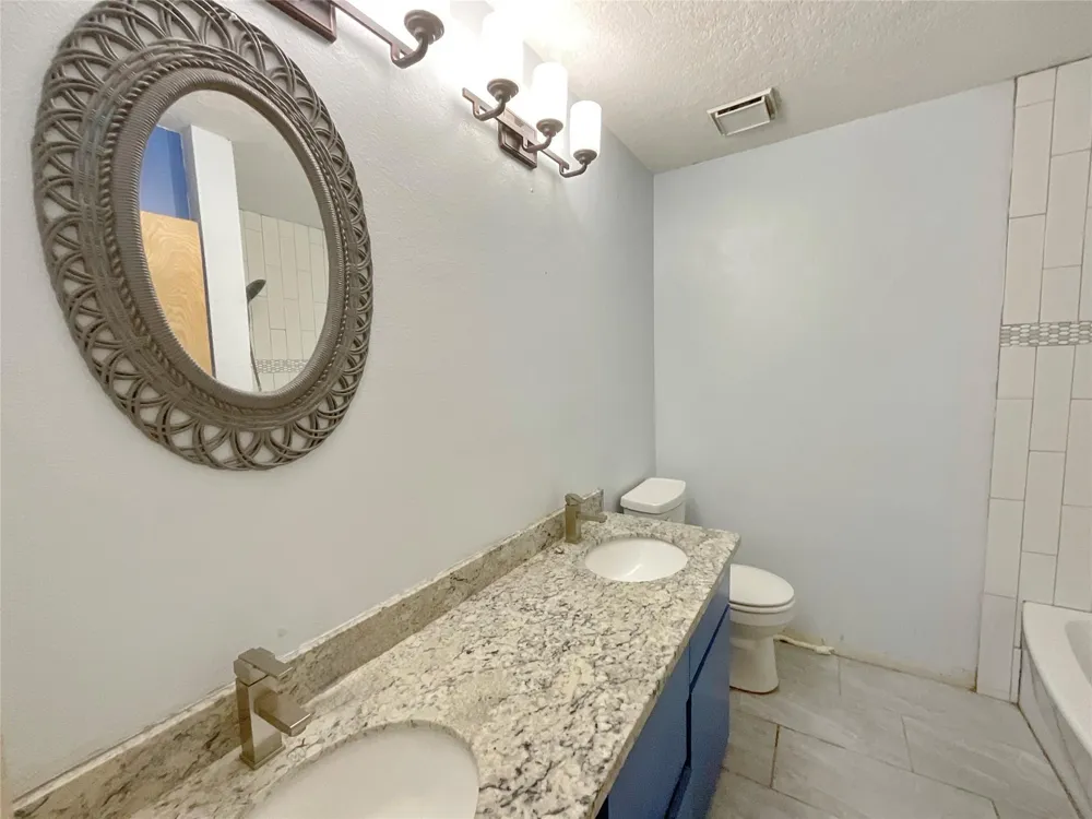 502 Oakdale Street Shoreacres, TX 77571