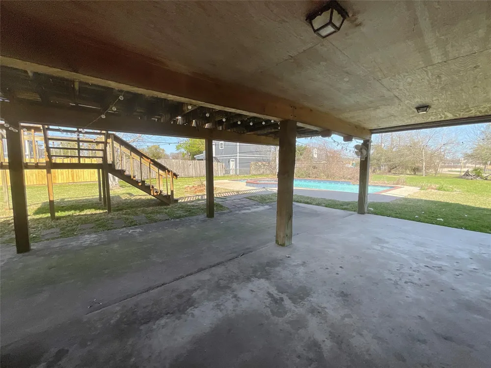 502 Oakdale Street Shoreacres, TX 77571