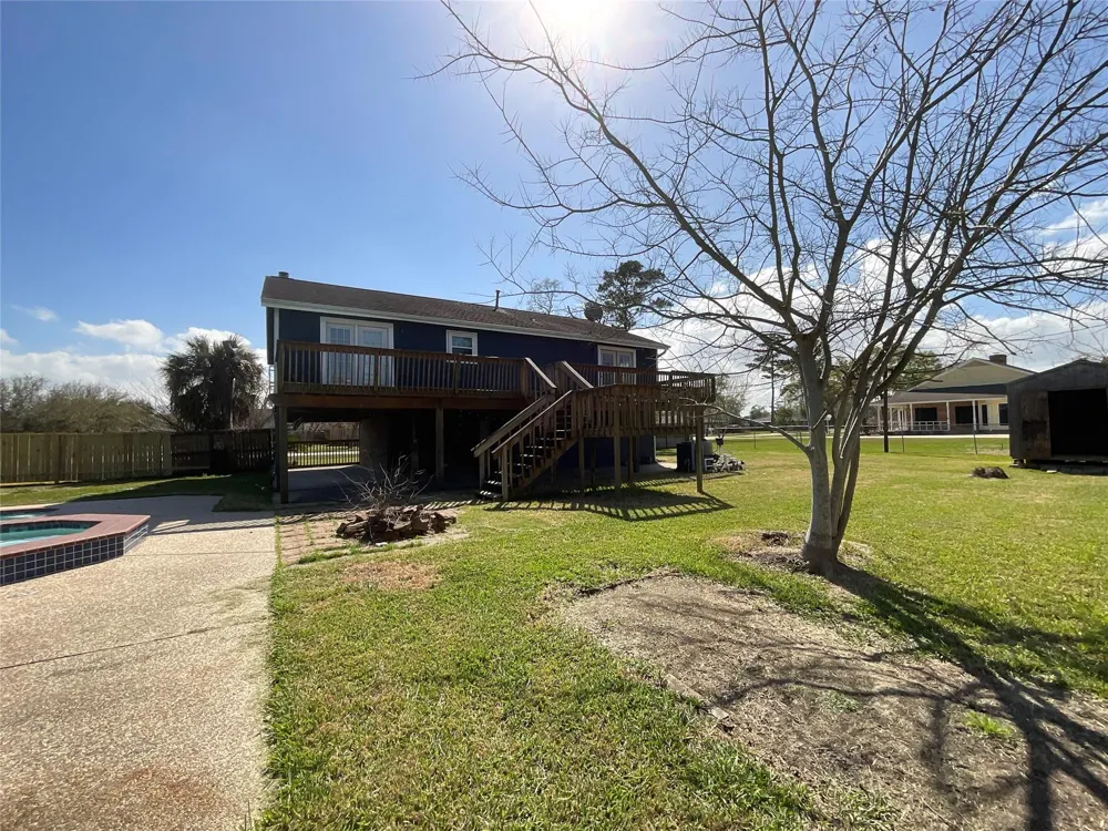 502 Oakdale Street Shoreacres, TX 77571