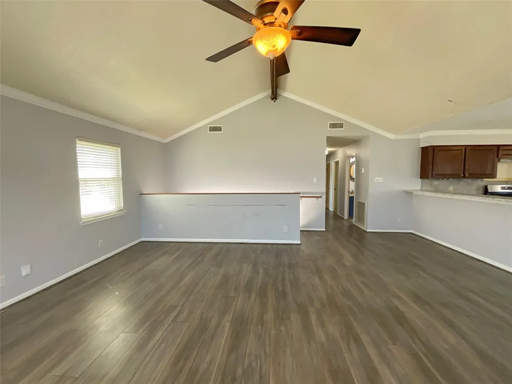 502 Oakdale Street Shoreacres, TX 77571