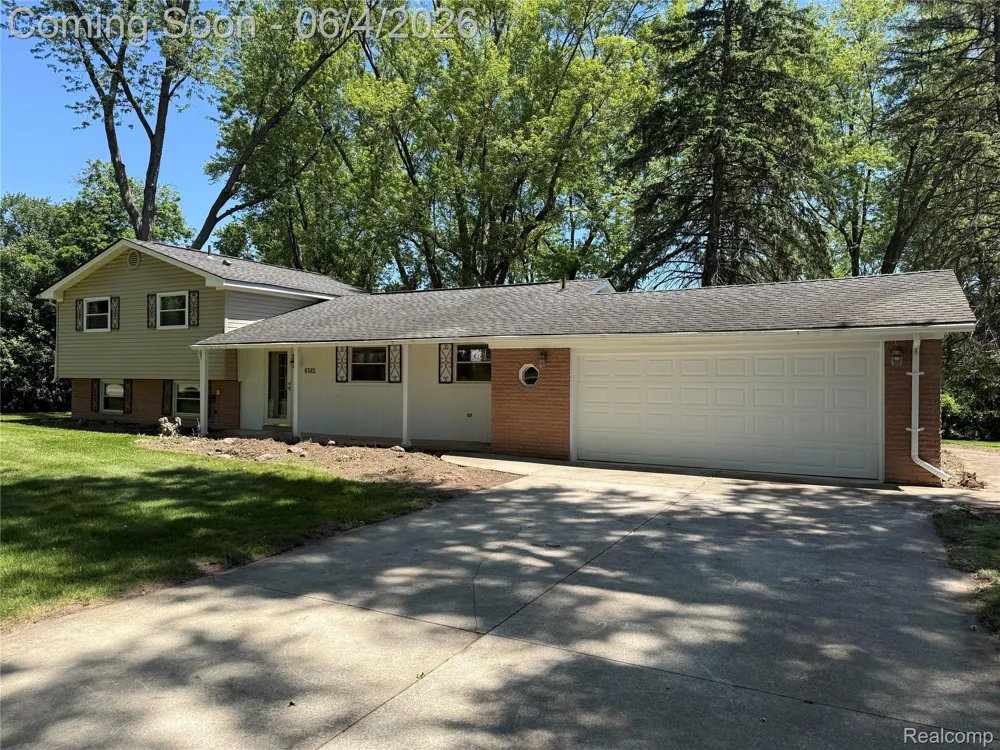 6382 Houghten Drive Troy City, MI 48098