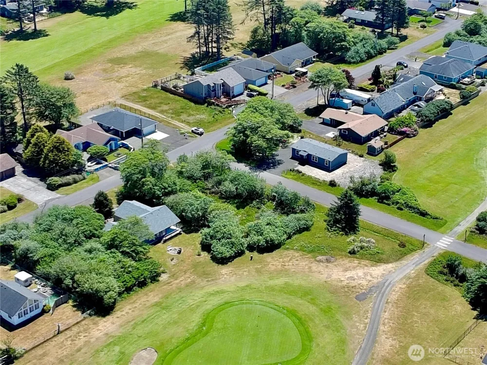 301 Octopus Avenue NE Ocean Shores, WA 98569