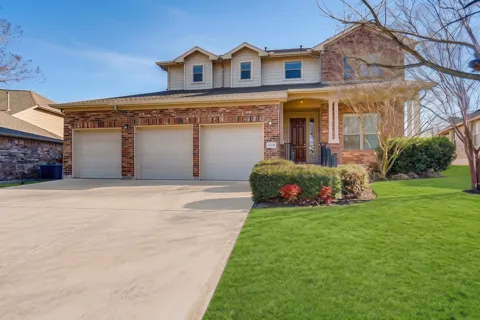 2409 Dovetail Street