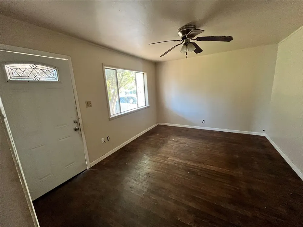 602 Richard Cruz Street Freer, TX 78357