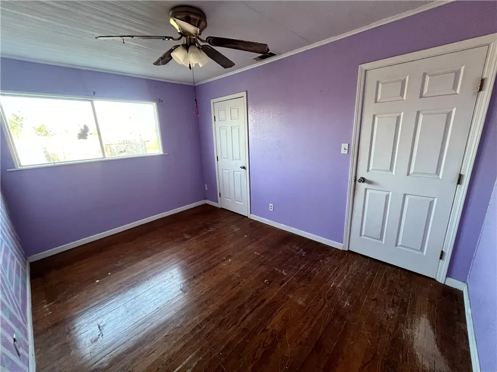 602 Richard Cruz Street Freer, TX 78357