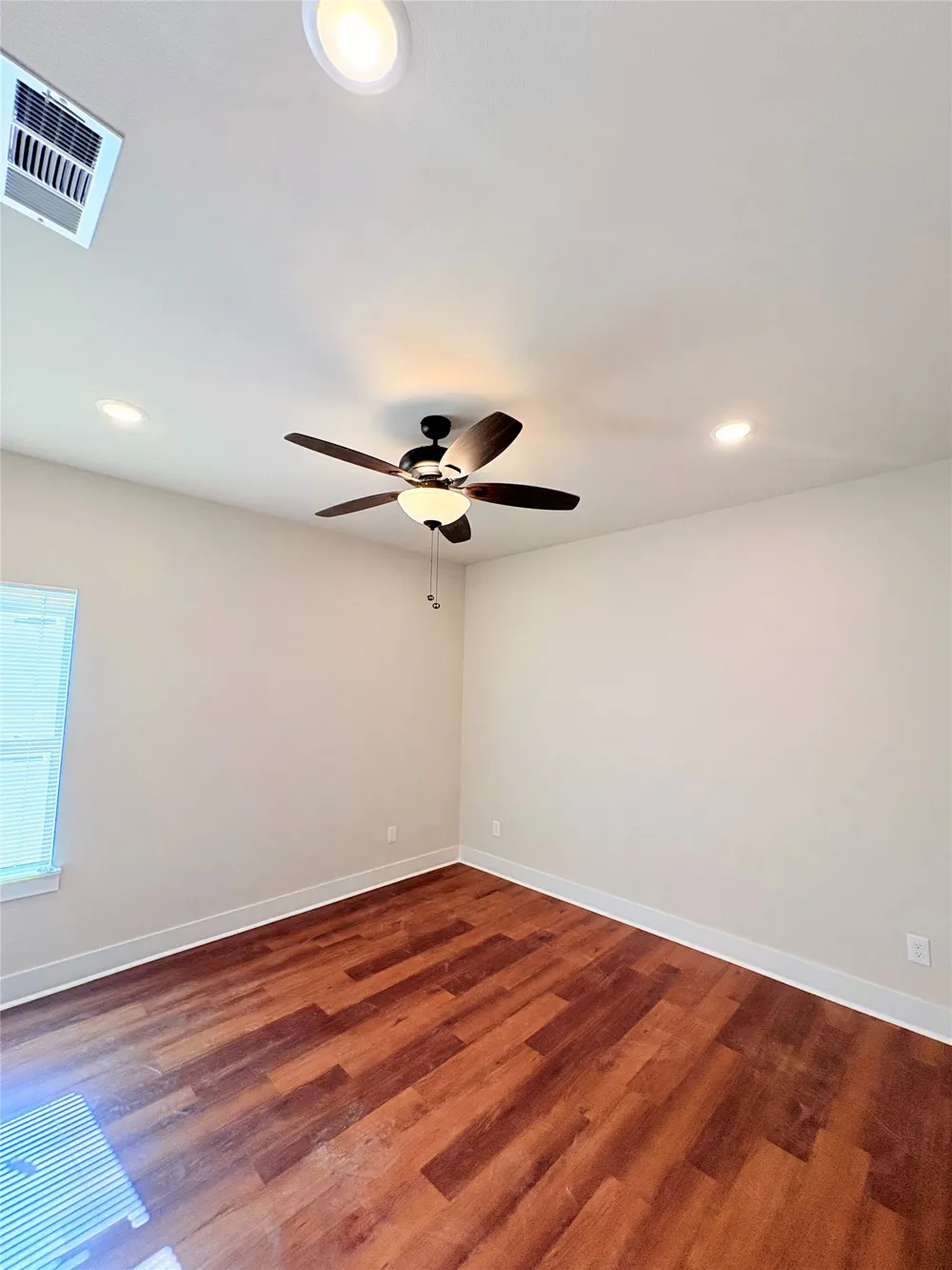 749 J L DRIVE Valley View, TX 76272