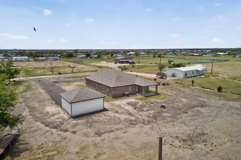 749 J L DRIVE Valley View, TX 76272