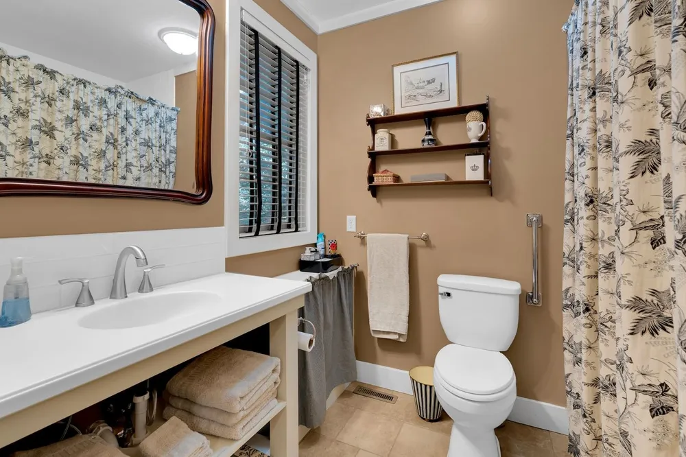 80 Unaka Dr Monteagle, TN 37356