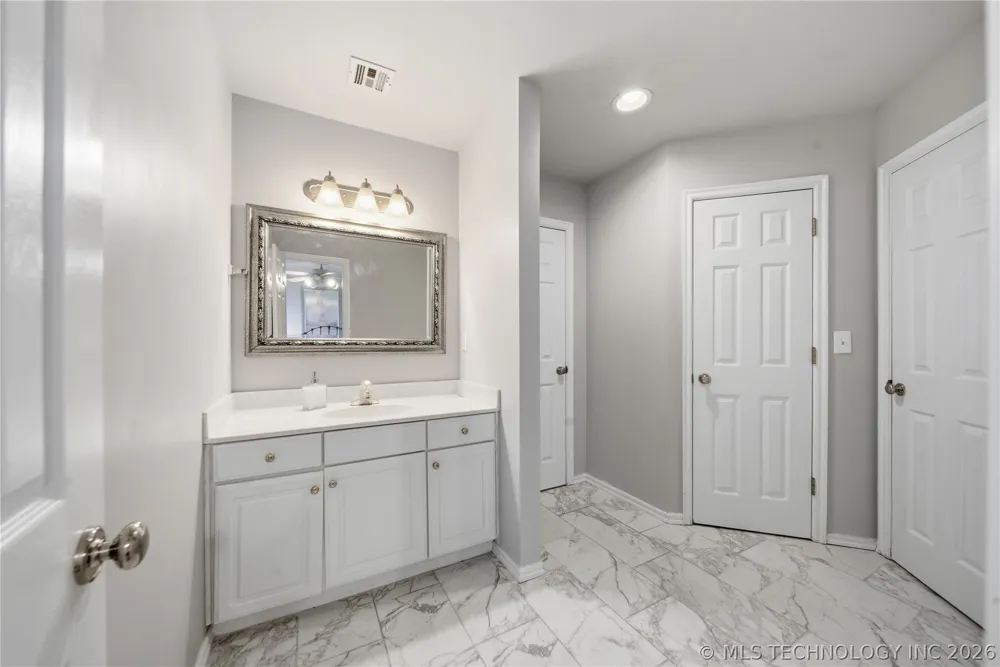 1903 S Nyssa Place Broken Arrow, OK 74012