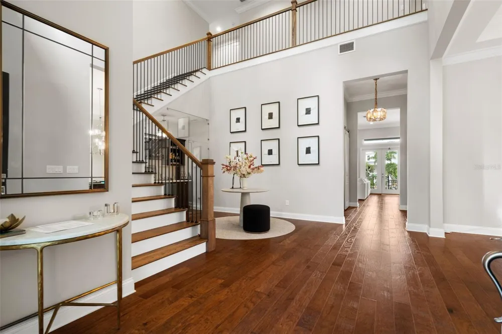 4905 W SPRING LAKE DRIVE Tampa, FL 33629