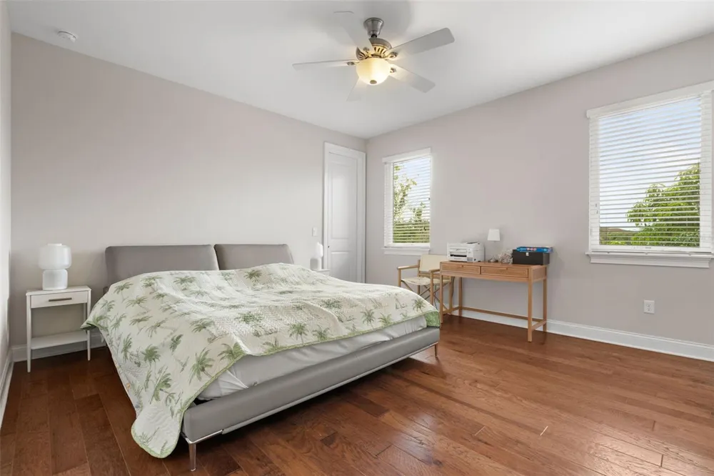 4905 W SPRING LAKE DRIVE Tampa, FL 33629