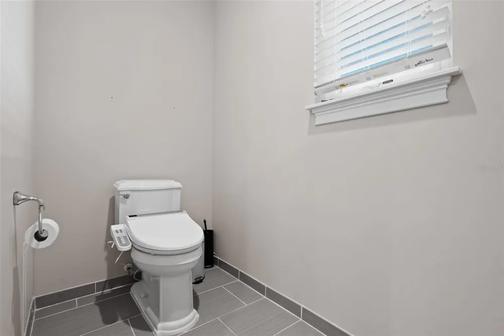 4905 W SPRING LAKE DRIVE Tampa, FL 33629