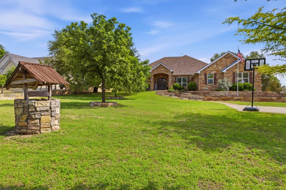 4366 Royal Street Salado, TX 76571