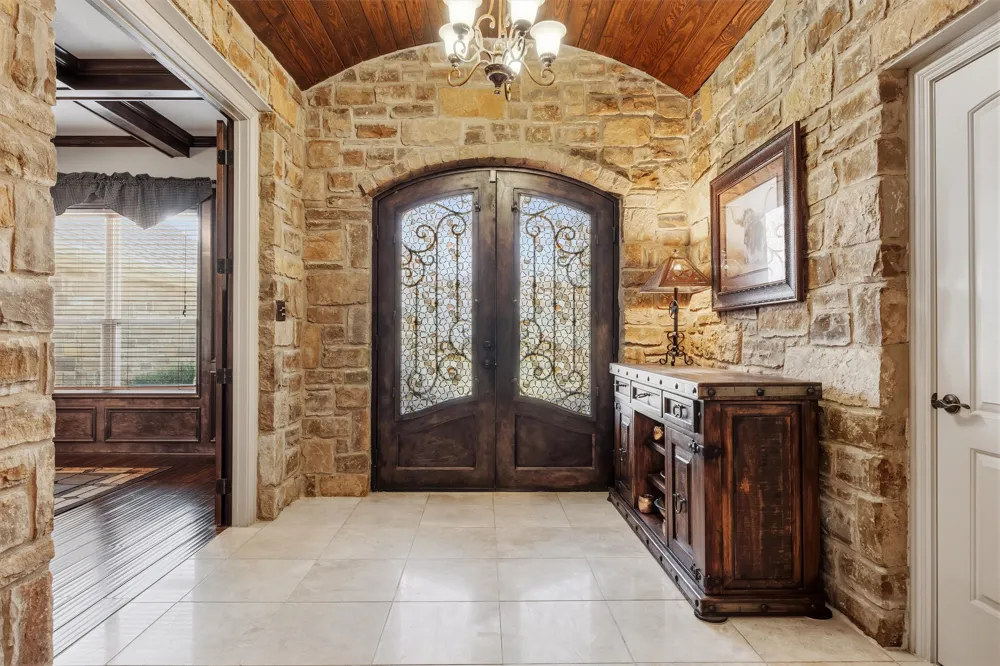 4366 Royal Street Salado, TX 76571