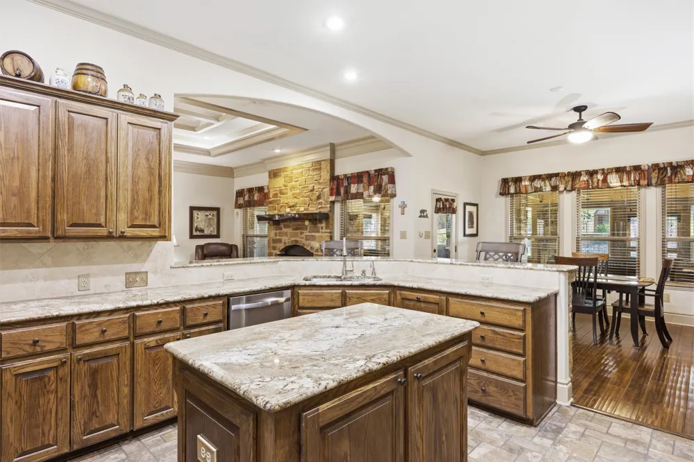 4366 Royal Street Salado, TX 76571