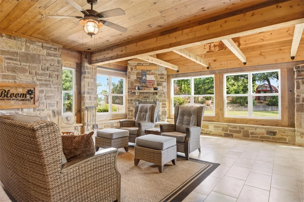 4366 Royal Street Salado, TX 76571