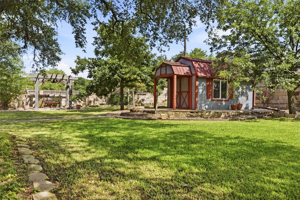 4366 Royal Street Salado, TX 76571