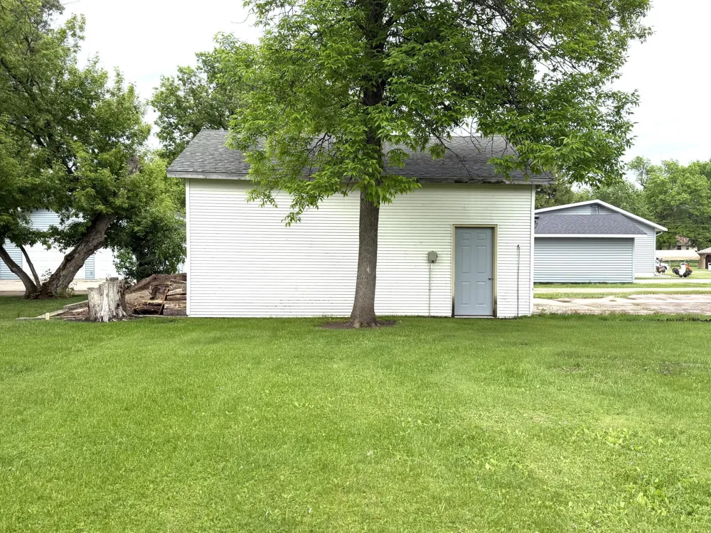 420 2nd Avenue S Erskine, MN 56535