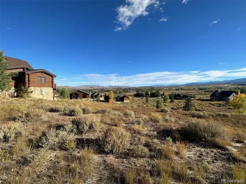 893 Saddle Ridge Circle