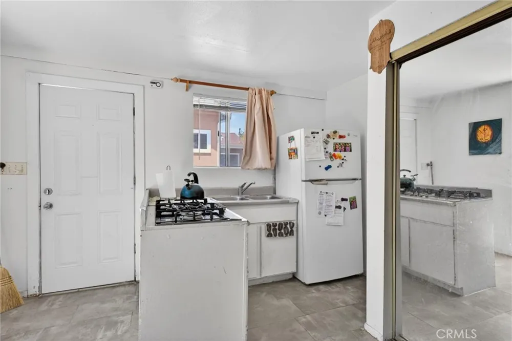 5324 W 119th Street Hawthorne, CA 90304