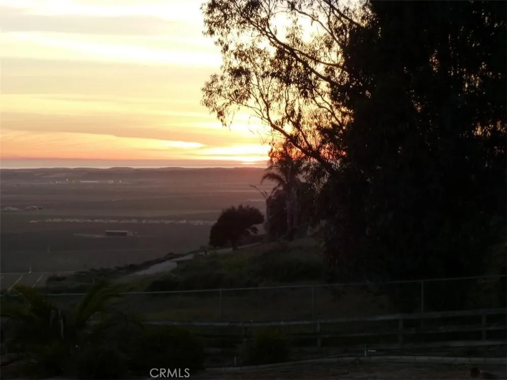 425 Calle Cielo Nipomo, CA 93444
