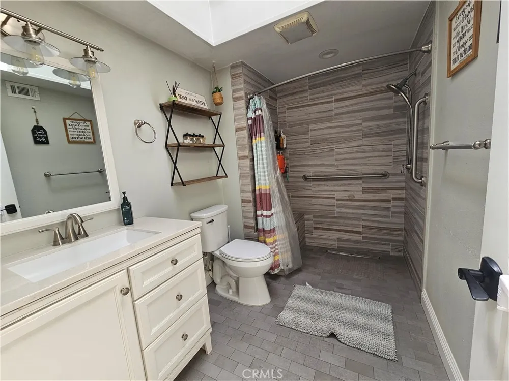 4722 Summit Simi Valley, CA 93063