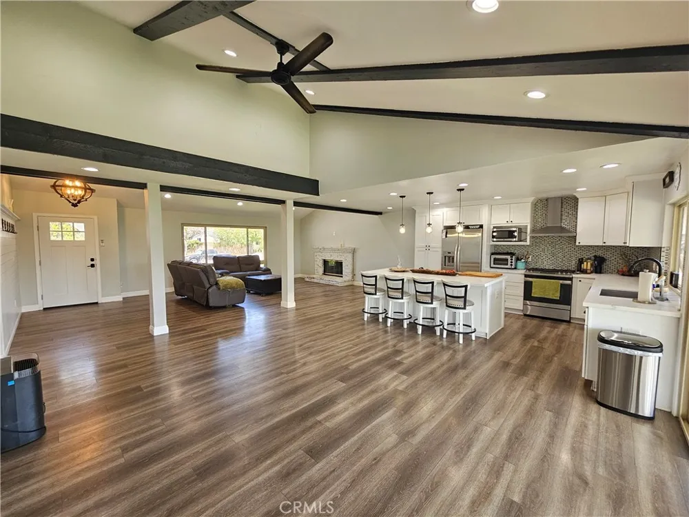 4722 Summit Simi Valley, CA 93063